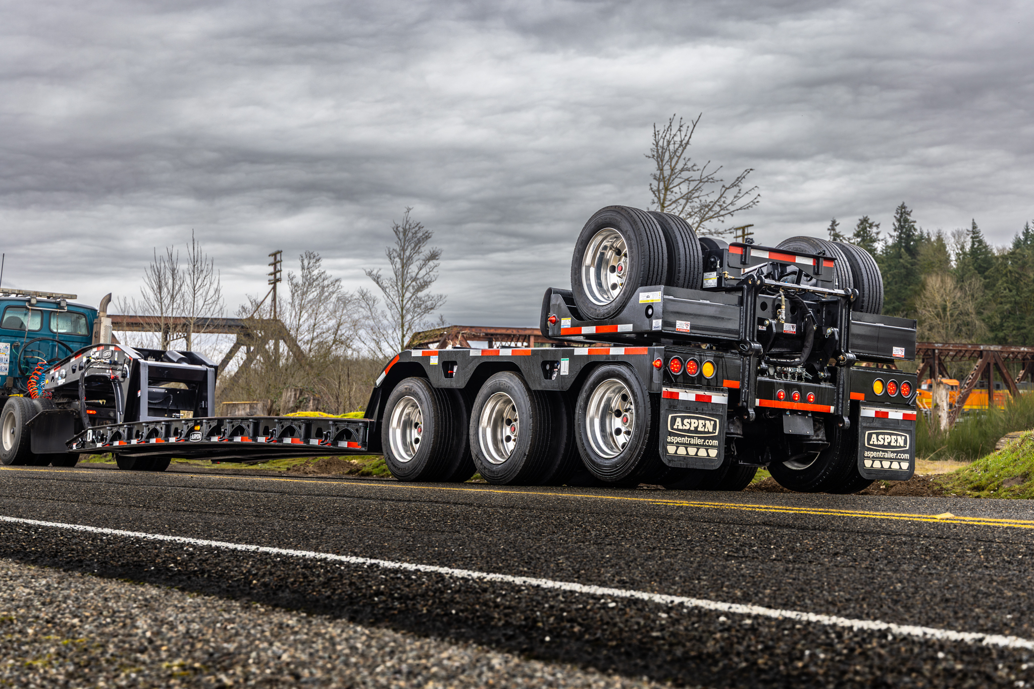 55 Ton Triaxle Lowbed - image 1 of 6