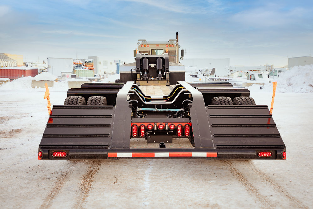 55 Ton Triaxle Hydraulic Gooseneck IRONHORSE 55 Ton Triaxle Hydraulic Gooseneck IRONHORSE - image 4 of 4