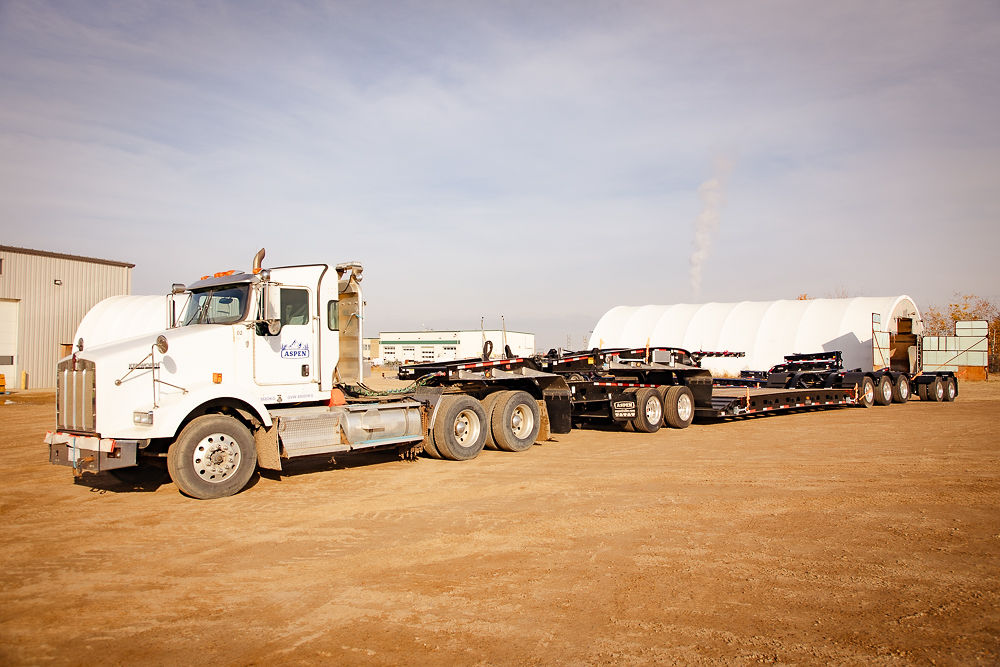 65 Ton Triaxle Hydraulic Gooseneck E-Series TRANSPORTER 65 Ton Triaxle Hydraulic Gooseneck E-Series TRANSPORTER - image 1 of 3